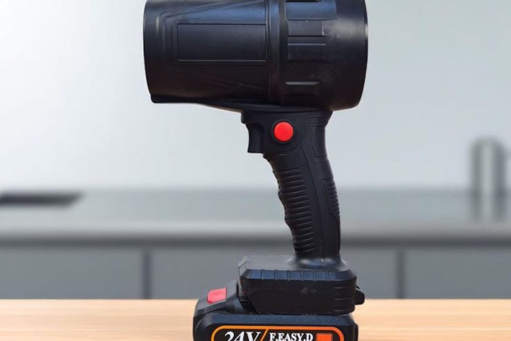 Domowy szynoprzewód 24 V DC – niewidoczna infrastruktura dla mebli, LED i czujników