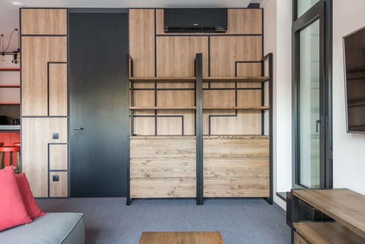 Pasywna klimatyzacja w meblach: panele i fronty z materiałami PCM, które chłodzą dom bez hałasu