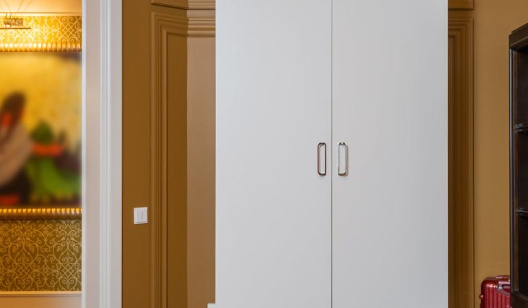 Dekoracyjne panele PCM w domu – ściany i meble, które magazynują ciepło i chłód