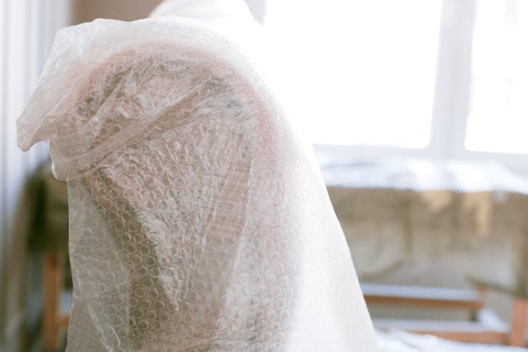 Meble z magazynem ciepła PCM – jak szafa i ława mogą chłodzić latem i dogrzewać zimą